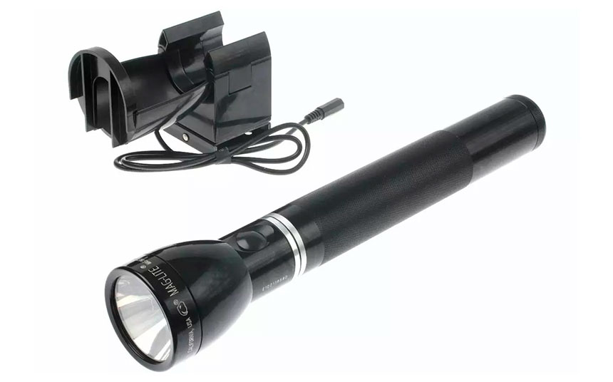 Фонарь MagLite MagCharger RE1019 черный по низкой цене - в магазине ...